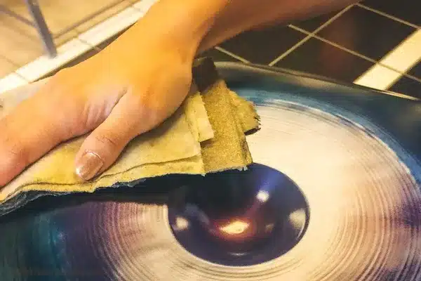 چرا هنگ درام زنگ میزند