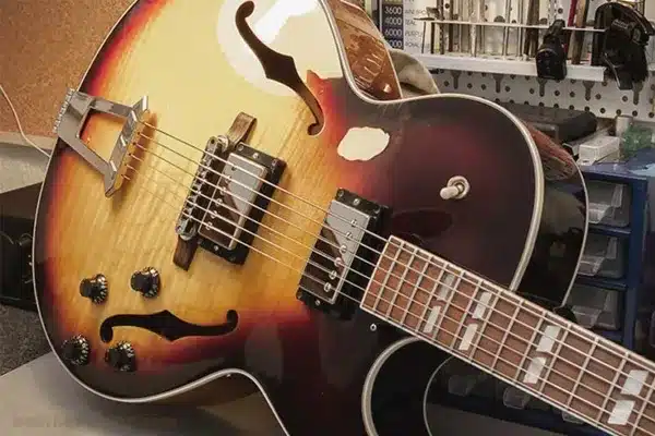 بهترین گیتار برای سبک جاز