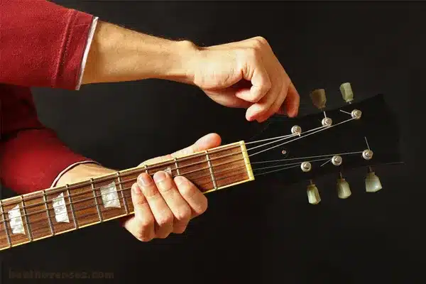 مقایسه انواع سیم گیتار