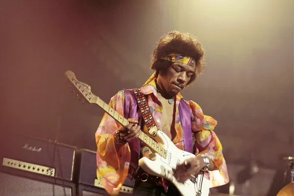 تاریخچه گیتار الکتریک 3 تاریخچه گیتار الکتریک