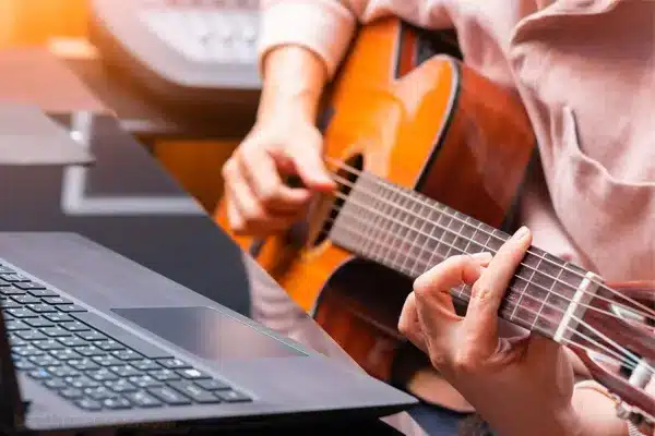 مشکلات یادگیری گیتار برای مبتدیان